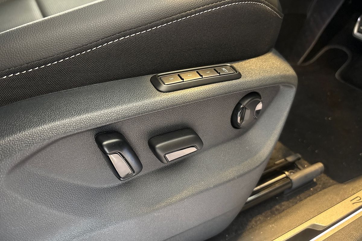 2024 Volkswagen Tiguan Wolfsburg Edition Allspace 5N
