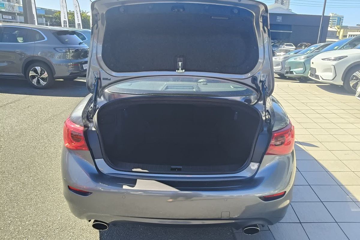 2016 INFINITI Q50 S V37