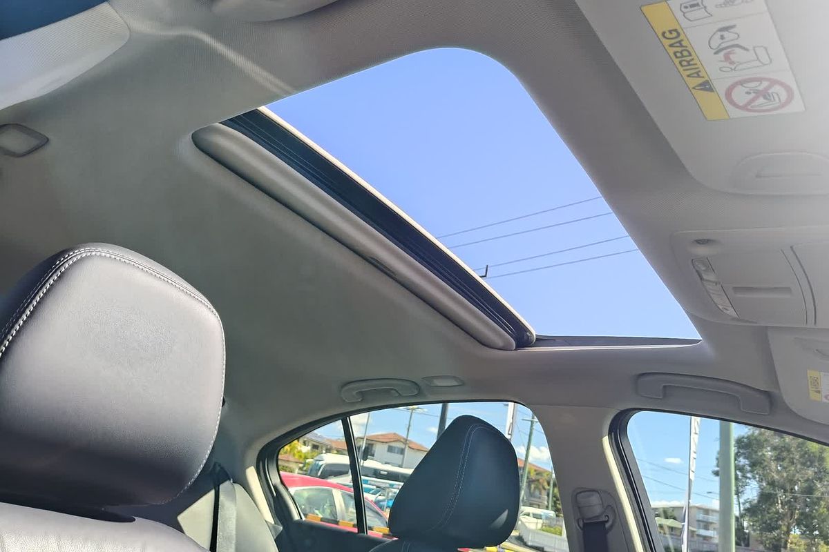 2016 INFINITI Q50 S V37