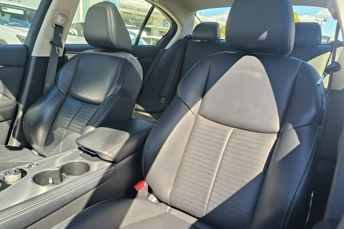 2016 INFINITI Q50 S V37
