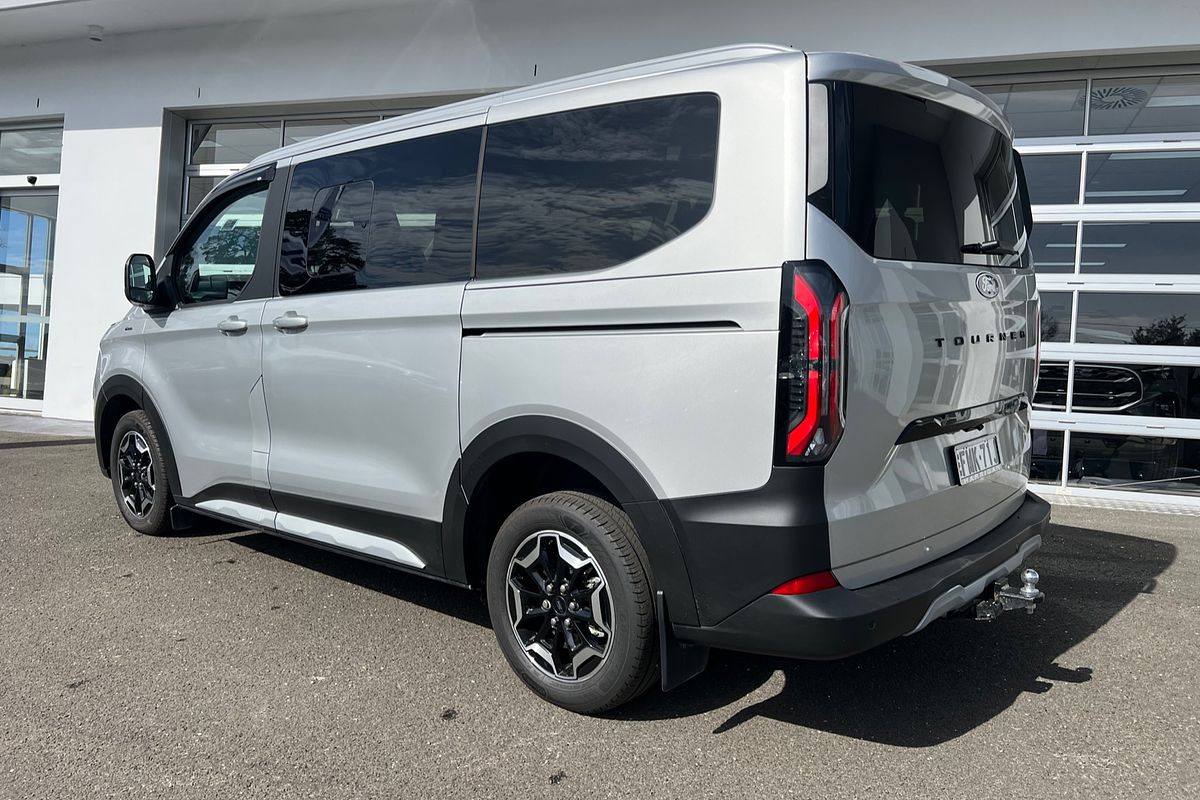 2024 Ford Tourneo Active AV SWB