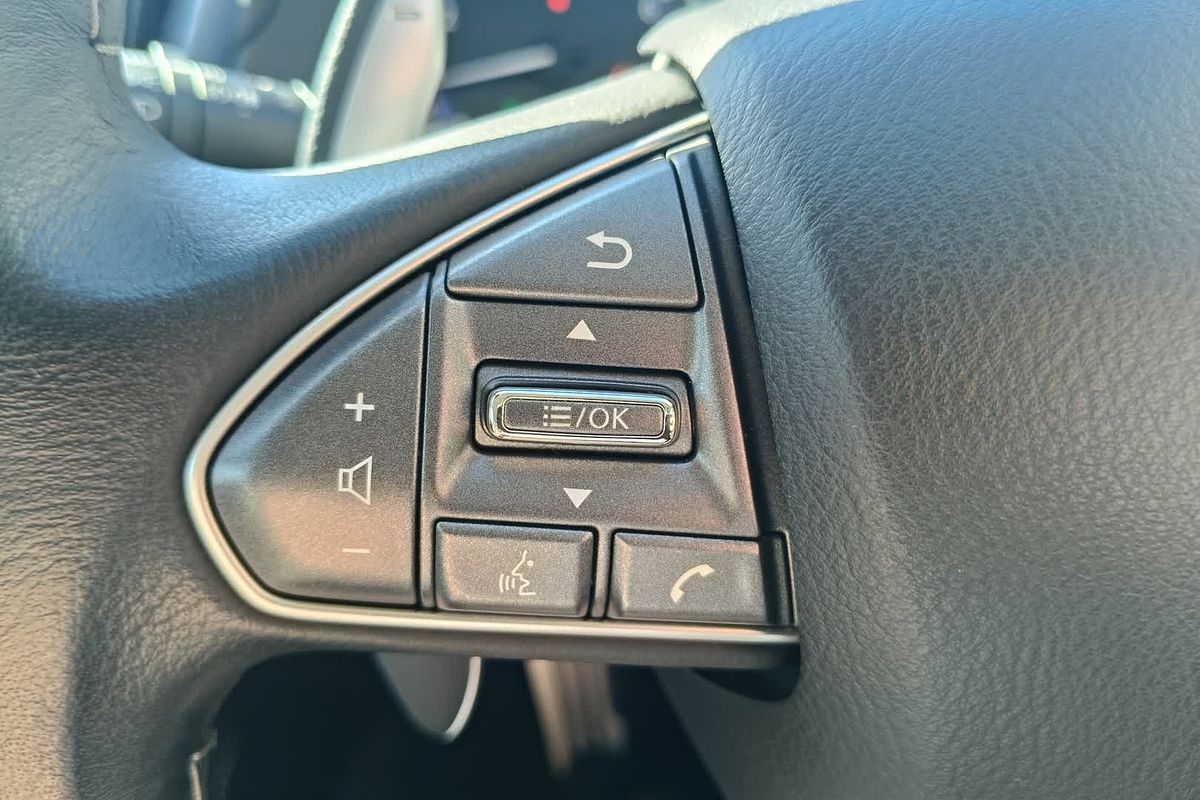 2016 INFINITI Q50 S V37