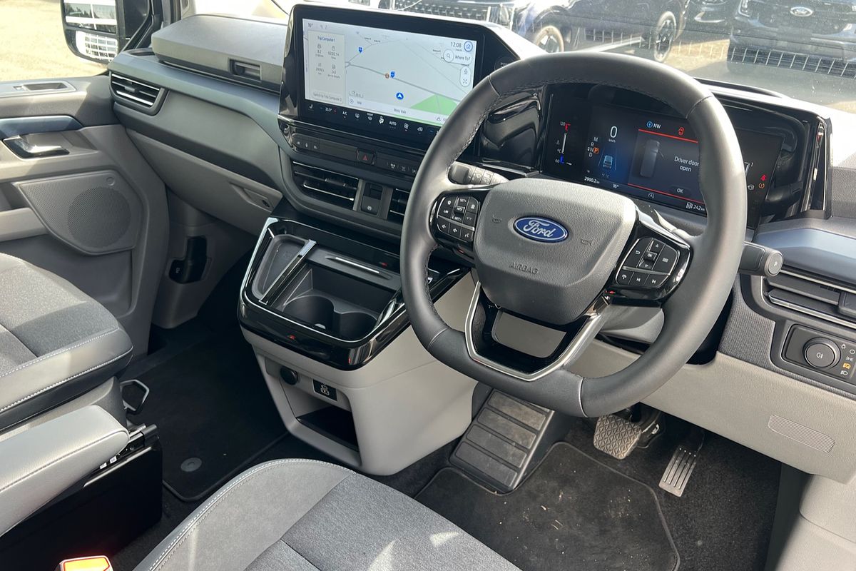 2024 Ford Tourneo Active AV SWB