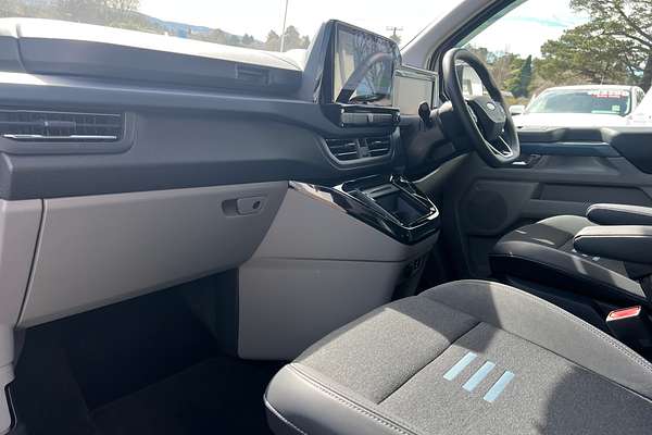 2024 Ford Tourneo Active AV SWB