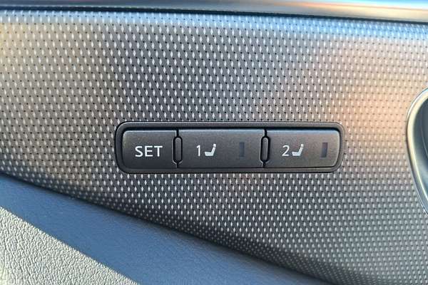 2016 INFINITI Q50 S V37