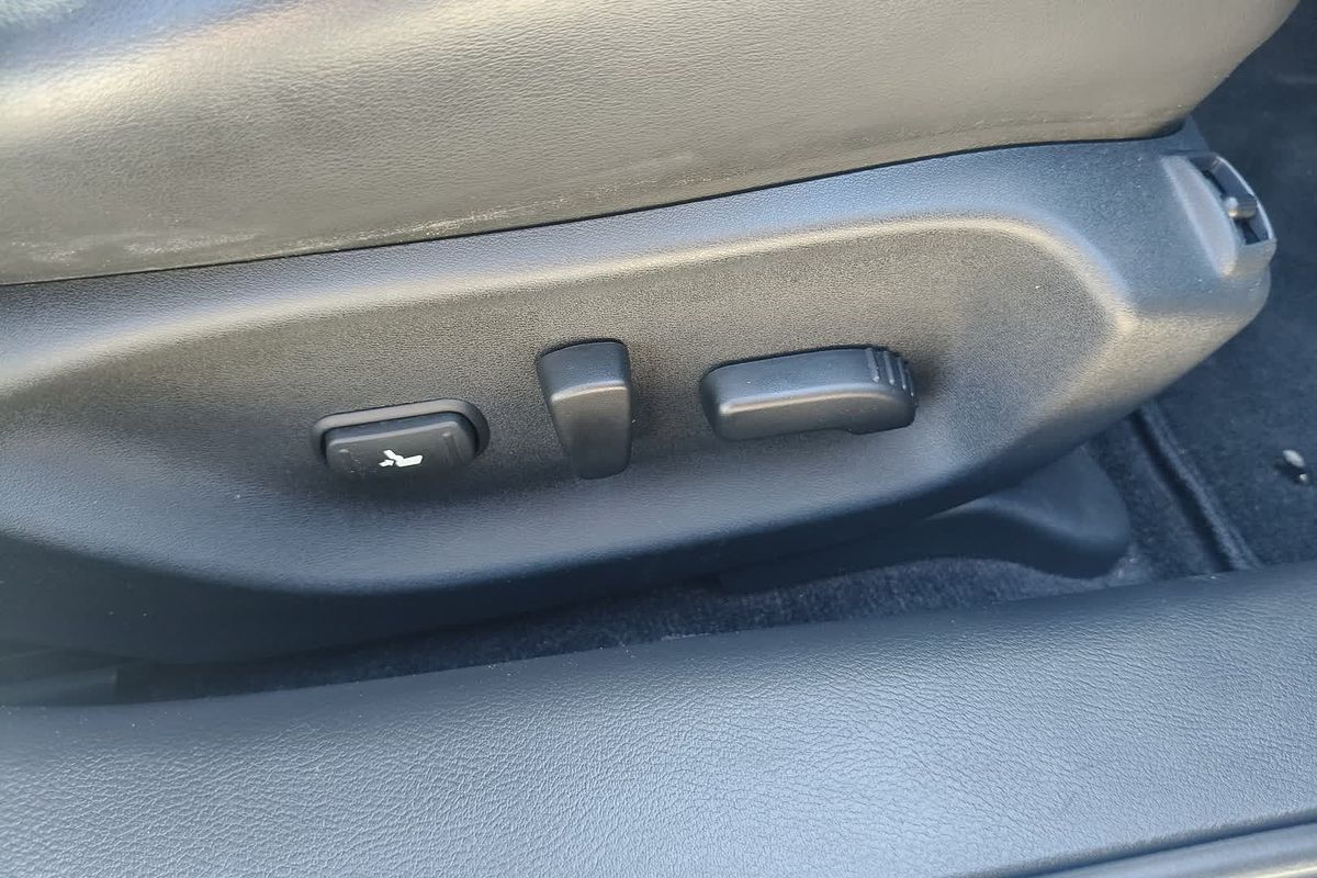 2016 INFINITI Q50 S V37