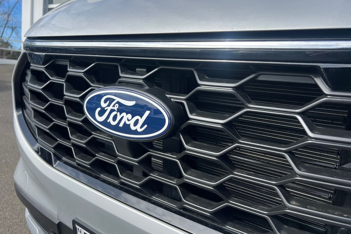 2024 Ford Tourneo Active AV SWB
