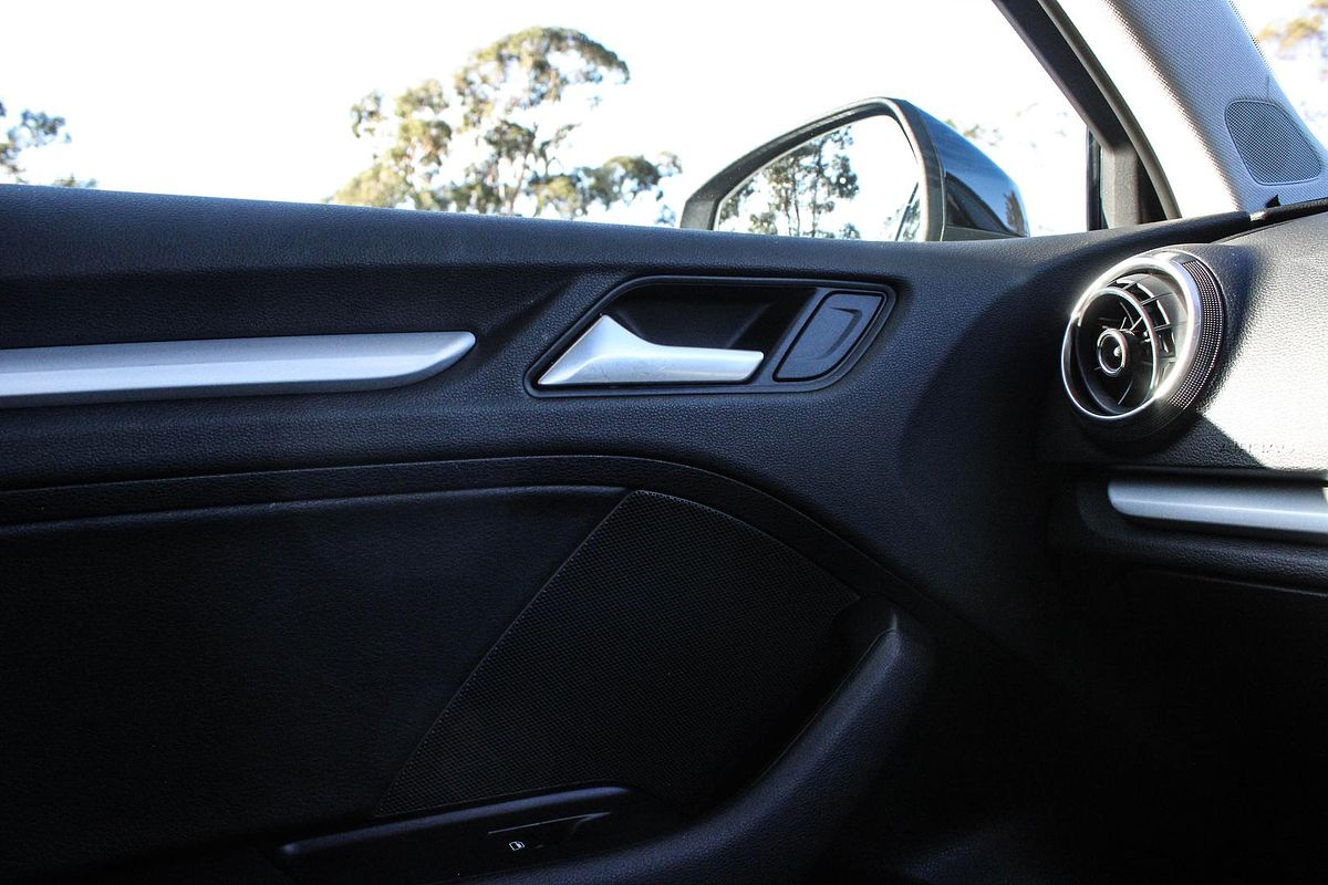 2014 Audi A3 Attraction 8V