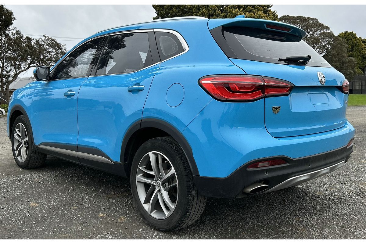 2023 MG HS Essence SAS23