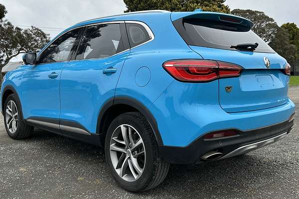 2023 MG HS Essence SAS23