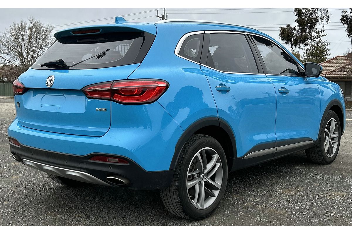 2023 MG HS Essence SAS23