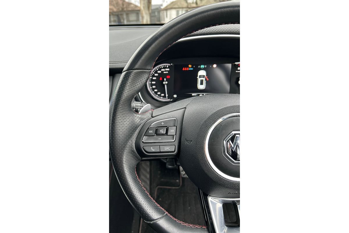 2023 MG HS Essence SAS23