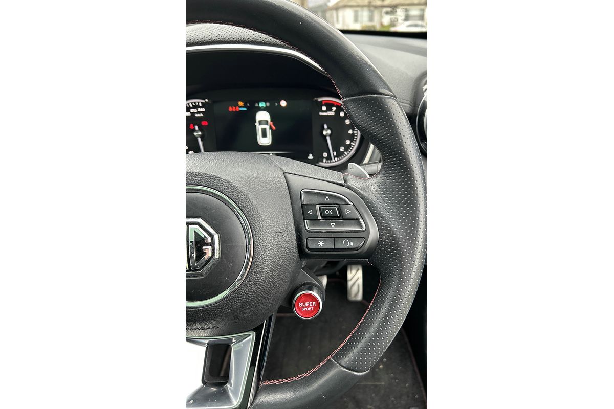 2023 MG HS Essence SAS23