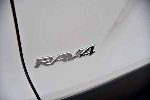 2024 Toyota RAV4 Cruiser AXAH54R