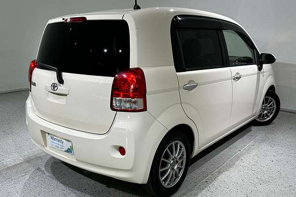 2015 Toyota Porte (No Badge) NSP141