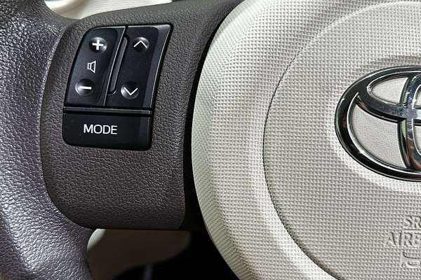 2015 Toyota Porte (No Badge) NSP141