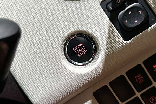 2015 Toyota Porte (No Badge) NSP141