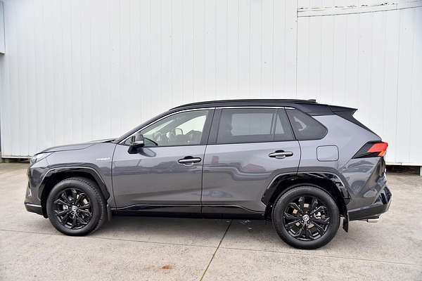 2024 Toyota RAV4 XSE AXAH52R