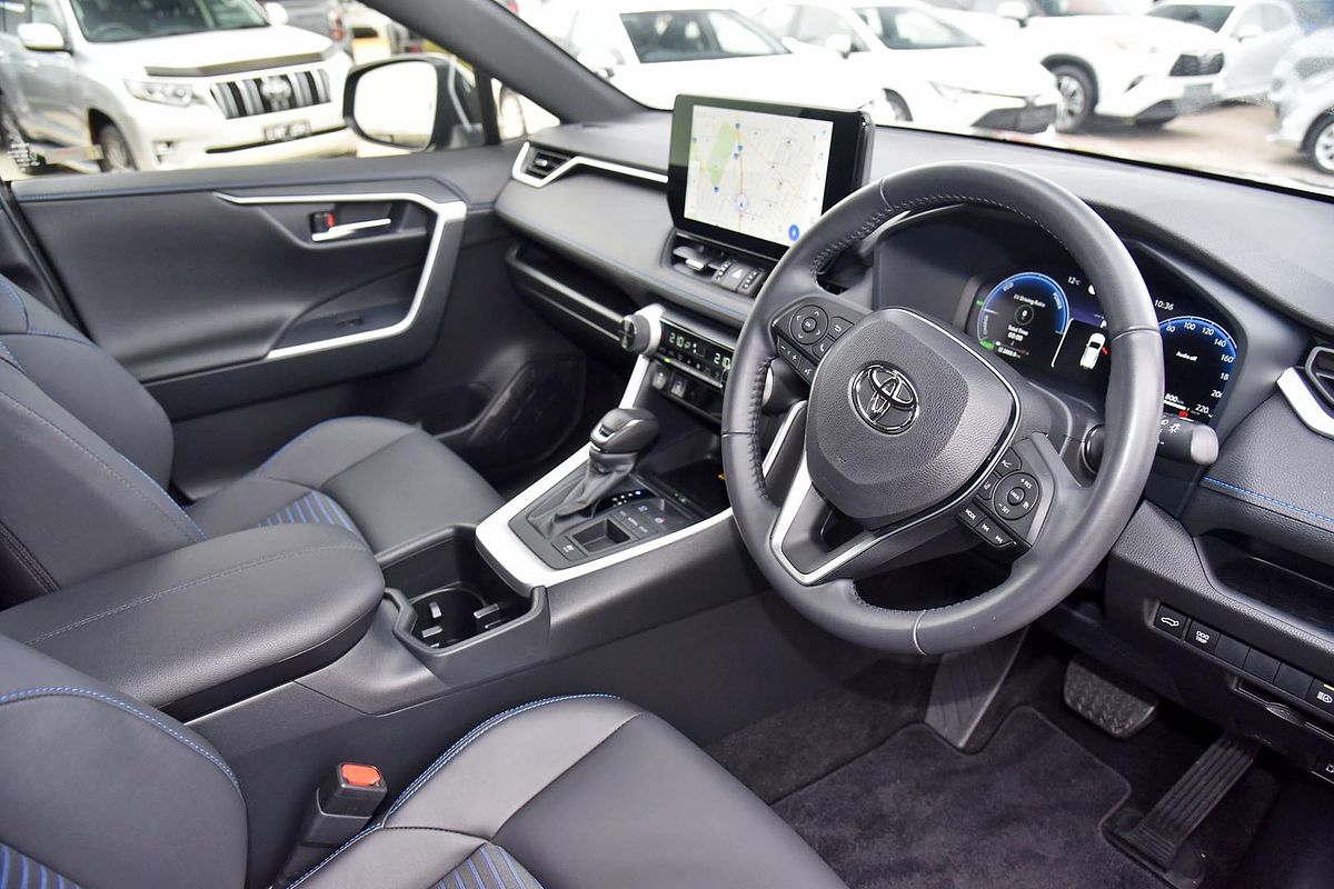2024 Toyota RAV4 XSE AXAH52R
