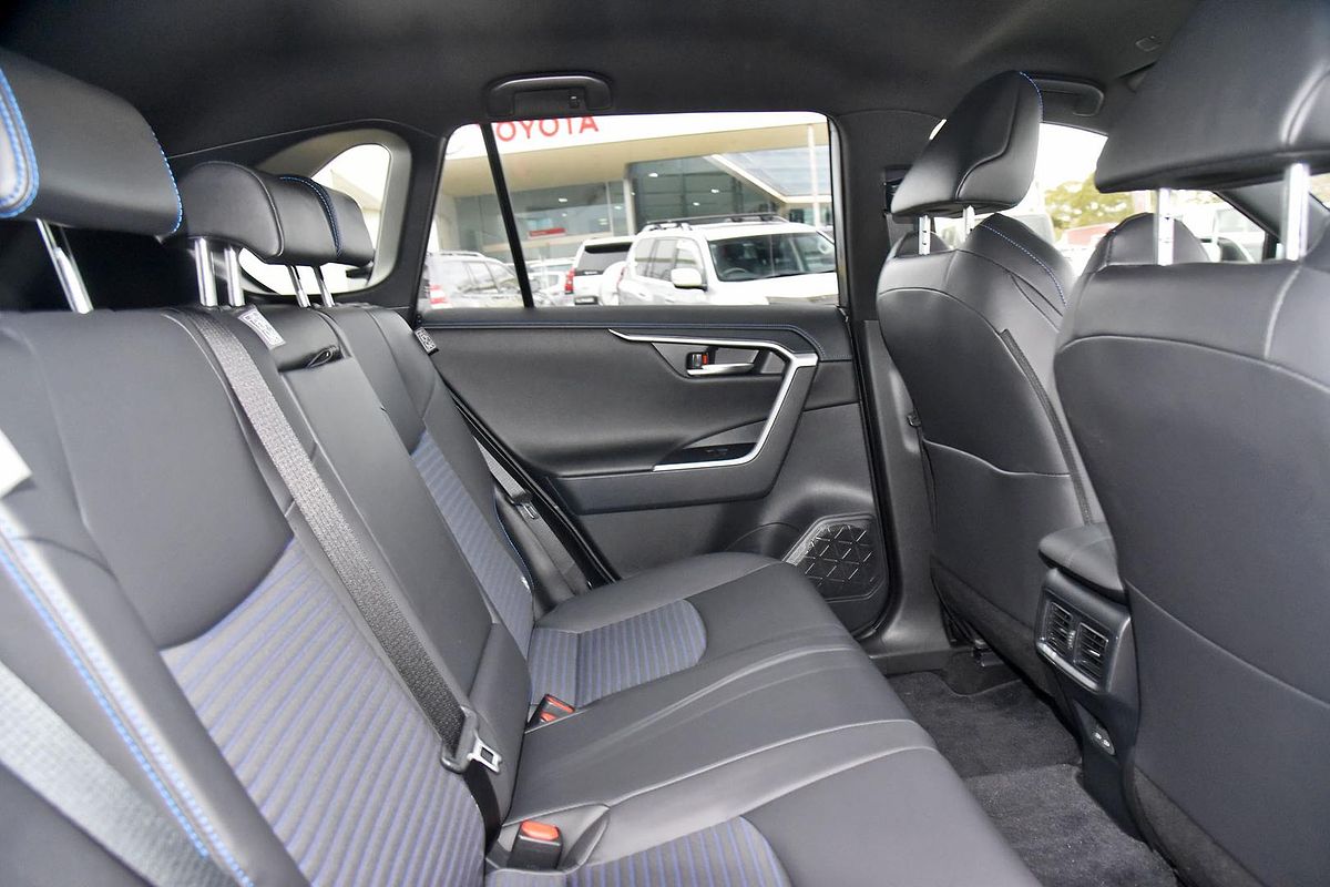 2024 Toyota RAV4 XSE AXAH52R