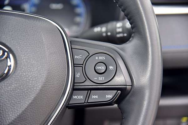 2024 Toyota RAV4 XSE AXAH52R