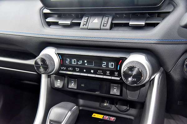 2024 Toyota RAV4 XSE AXAH52R