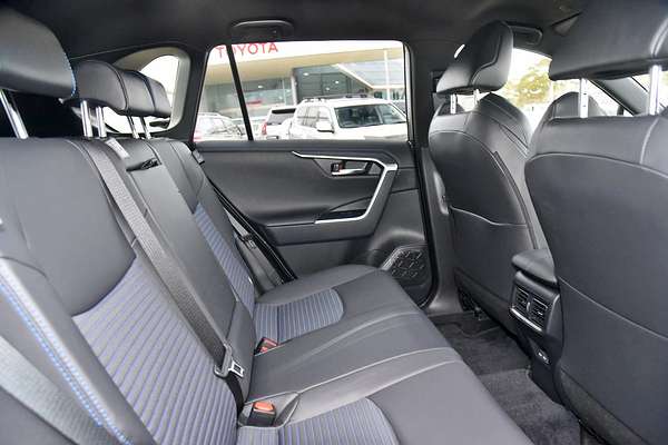 2024 Toyota RAV4 XSE AXAH52R