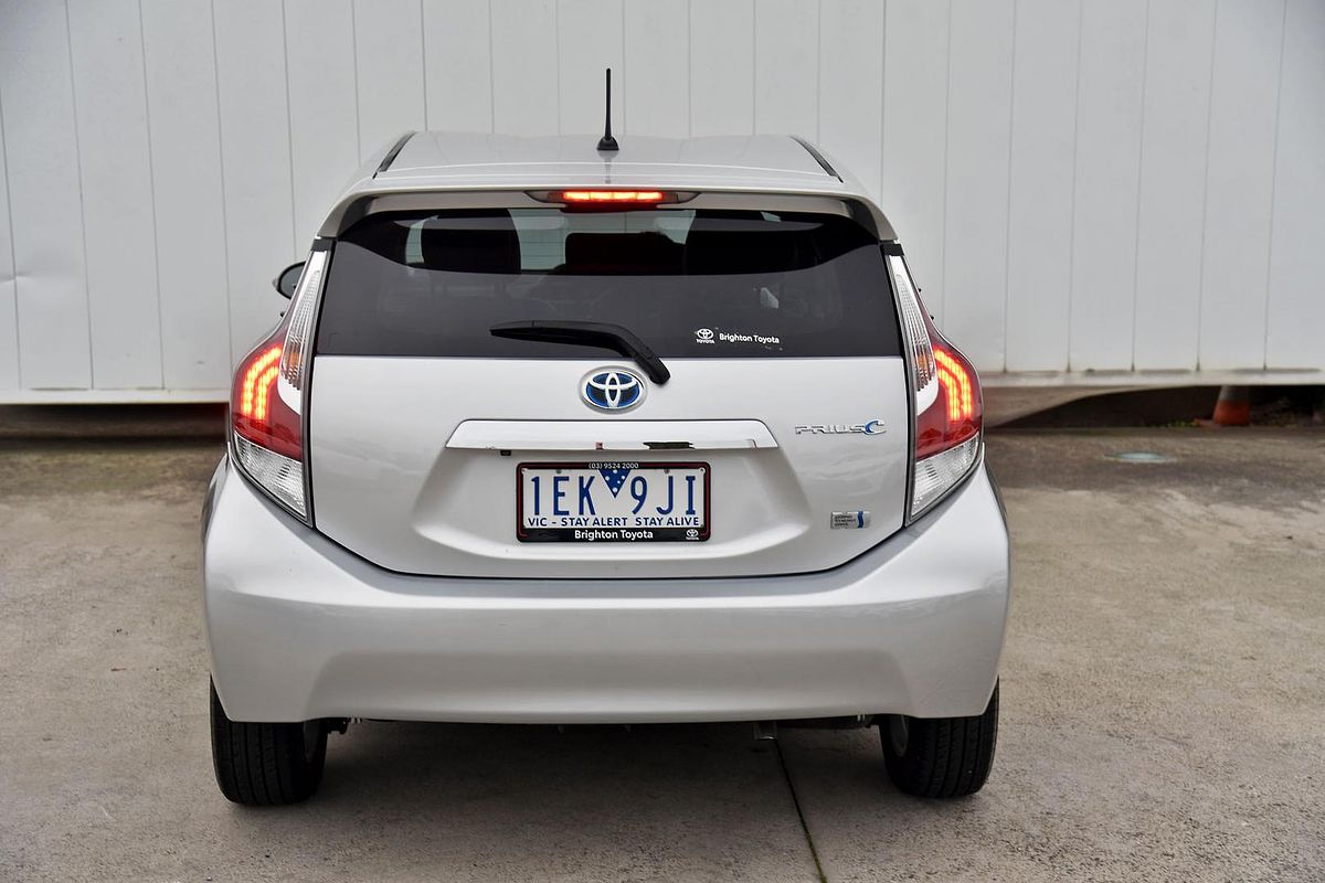 2015 Toyota Prius C i-Tech NHP10R