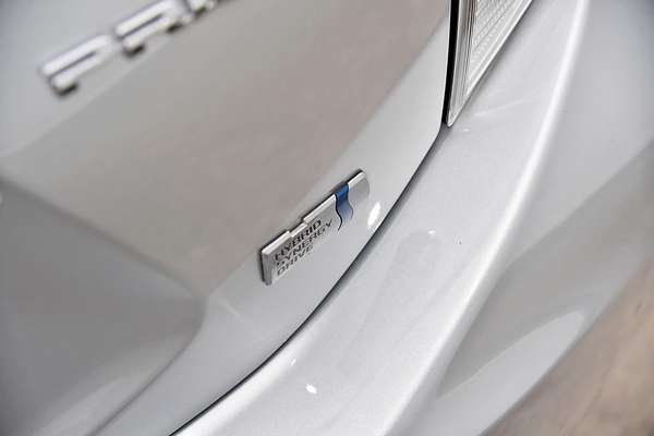 2015 Toyota Prius C i-Tech NHP10R
