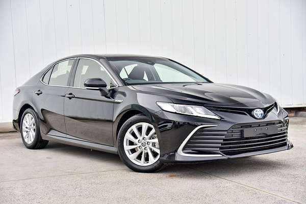 2024 Toyota Camry Ascent AXVH70R