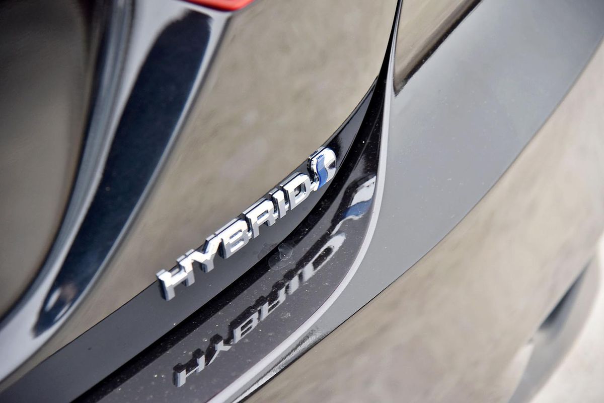 2024 Toyota Camry Ascent AXVH70R