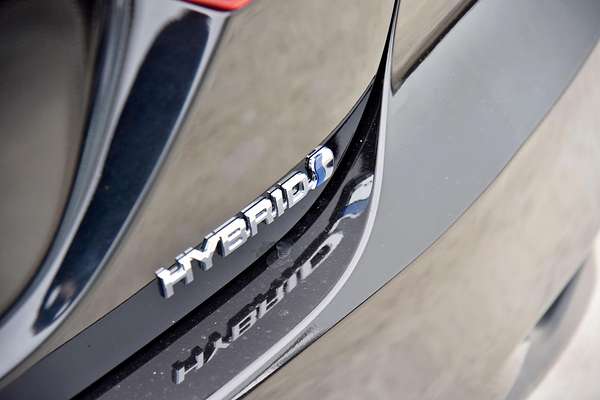 2024 Toyota Camry Ascent AXVH70R