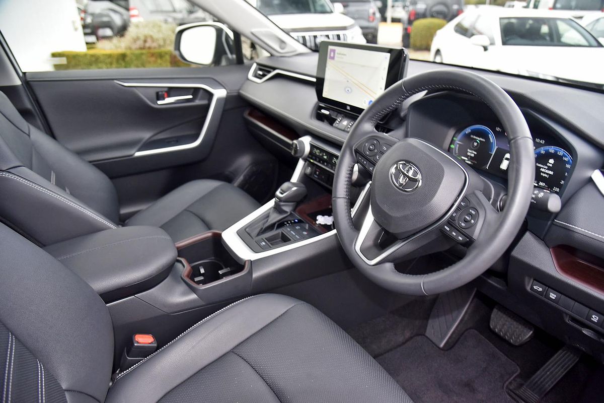 2024 Toyota RAV4 Cruiser AXAH52R