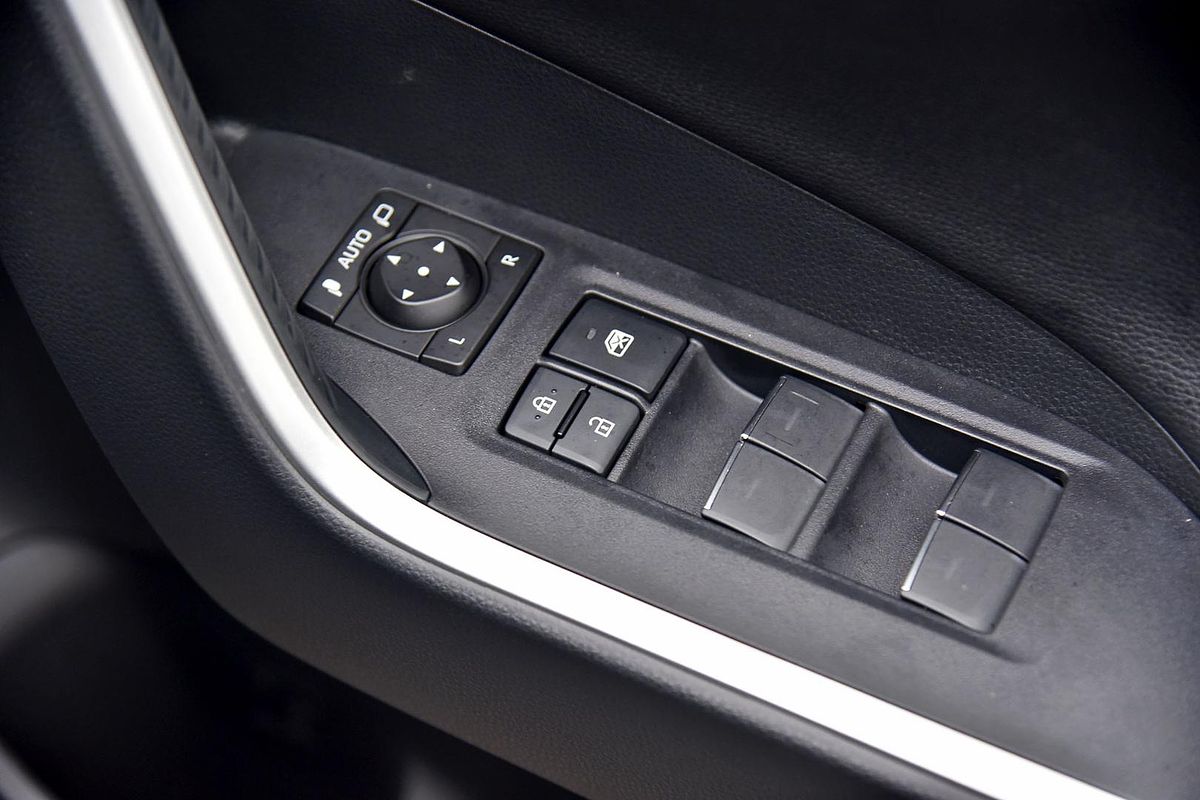 2024 Toyota RAV4 Cruiser AXAH52R