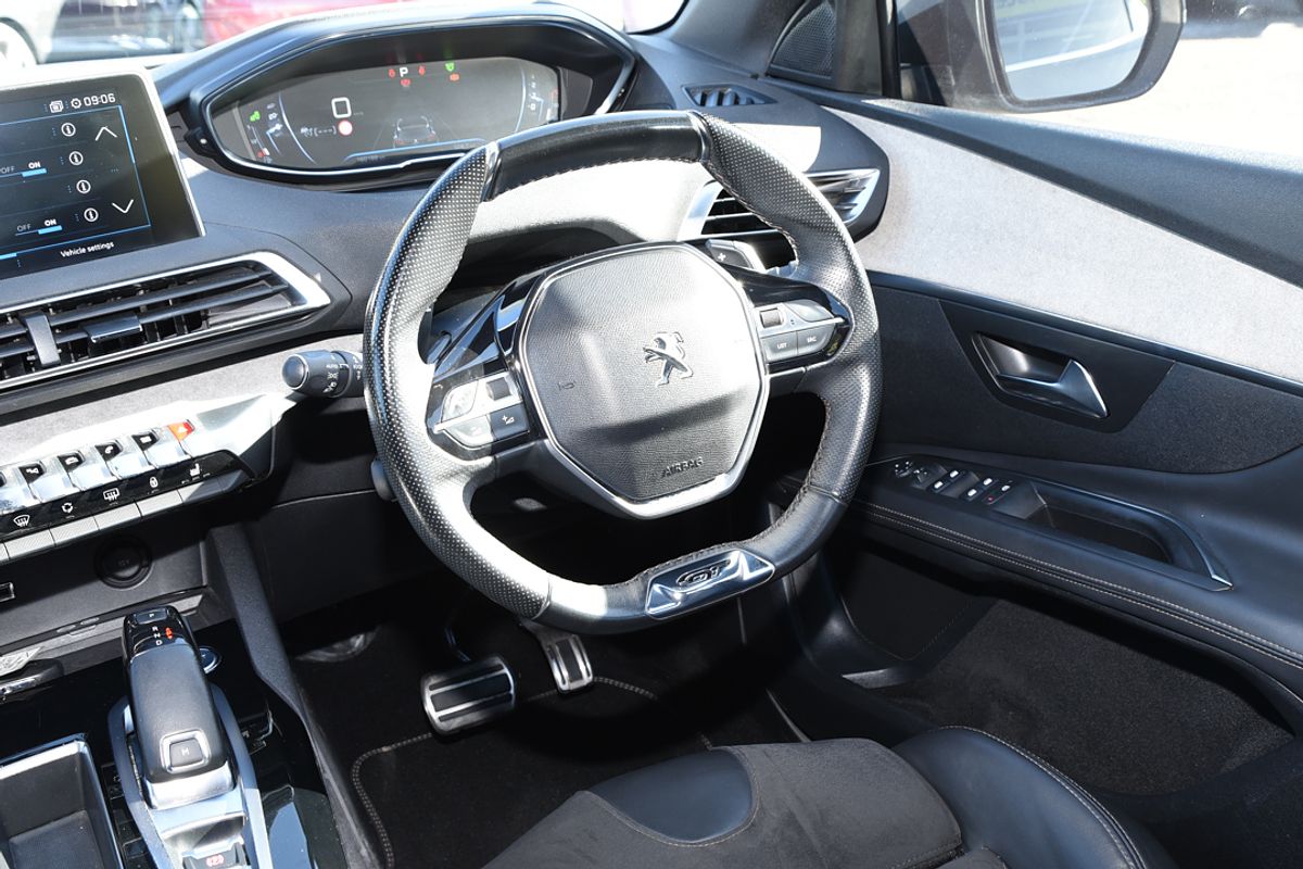2018 Peugeot 3008 GT P84