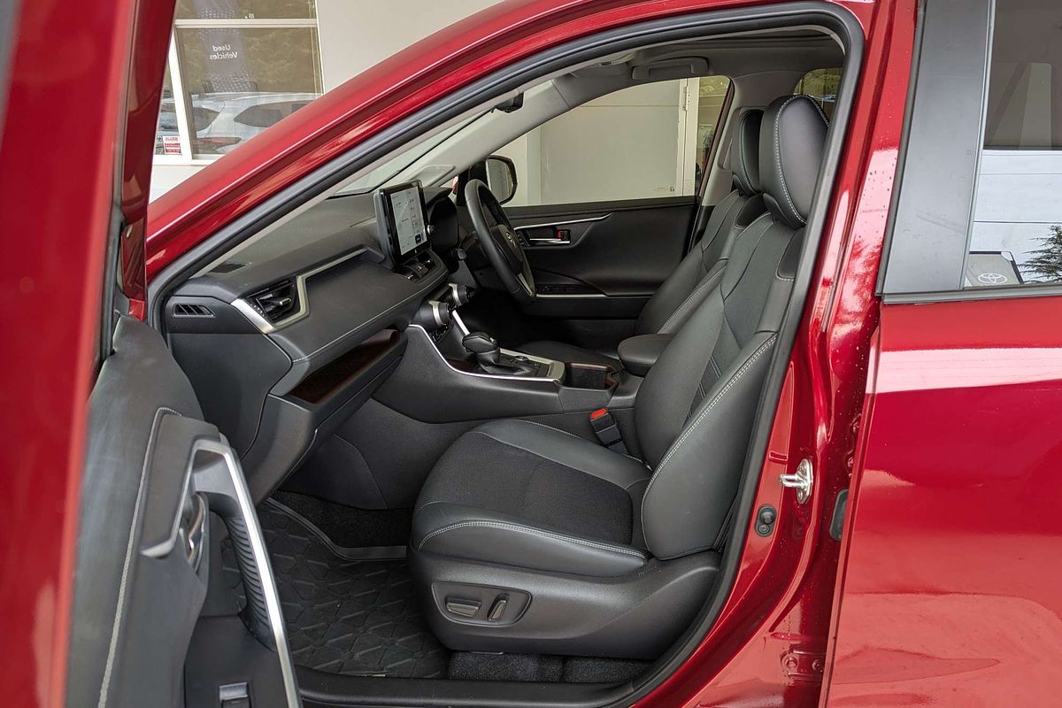 2022 Toyota RAV4 Cruiser AXAH54R