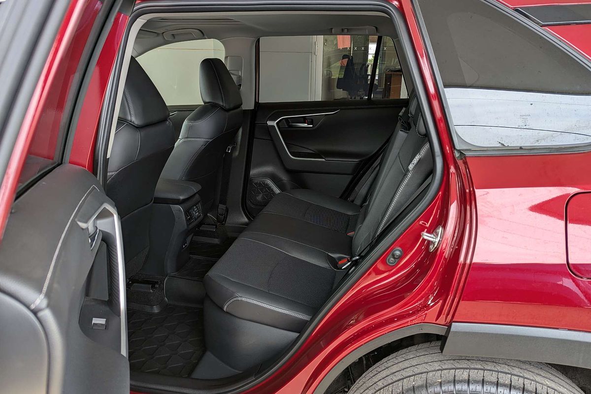 2022 Toyota RAV4 Cruiser AXAH54R