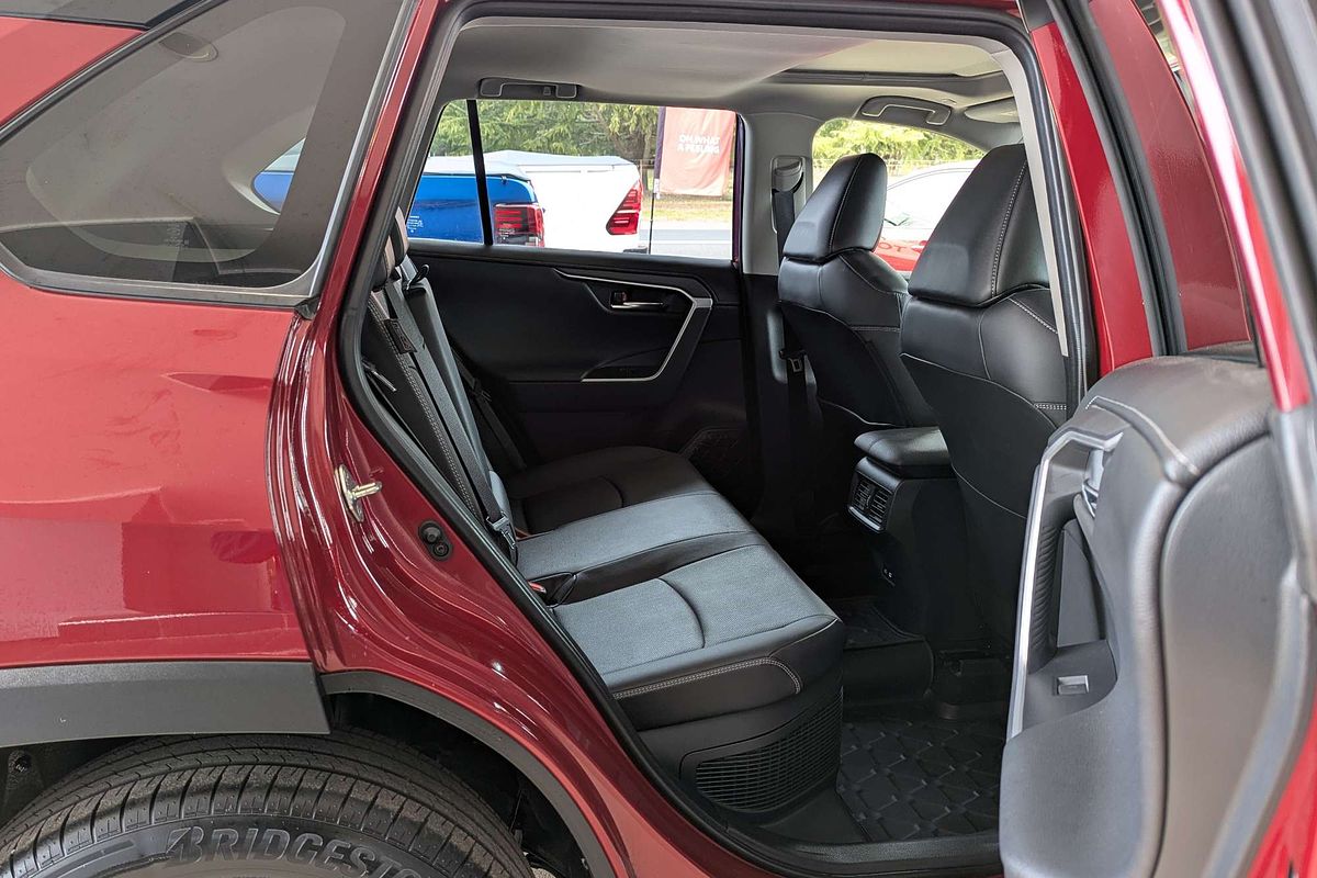 2022 Toyota RAV4 Cruiser AXAH54R