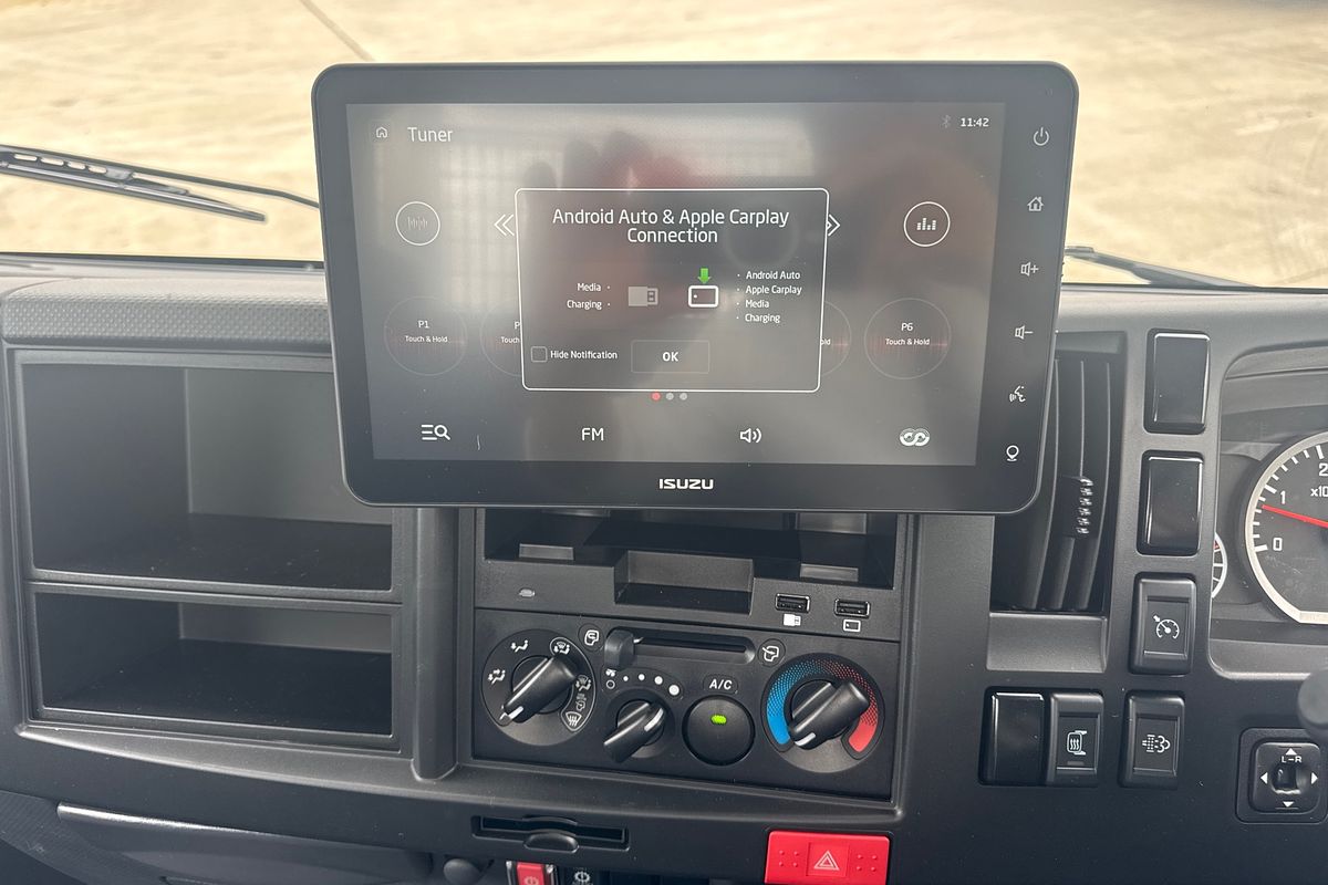 2024 Isuzu N Series NLR 45-150 Traypack  4x2