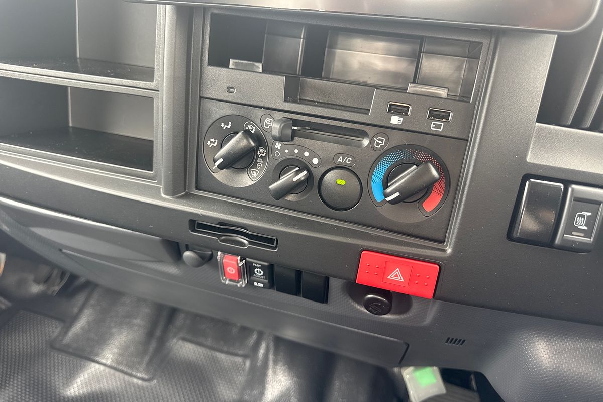 2024 Isuzu N Series NLR 45-150 Traypack  4x2