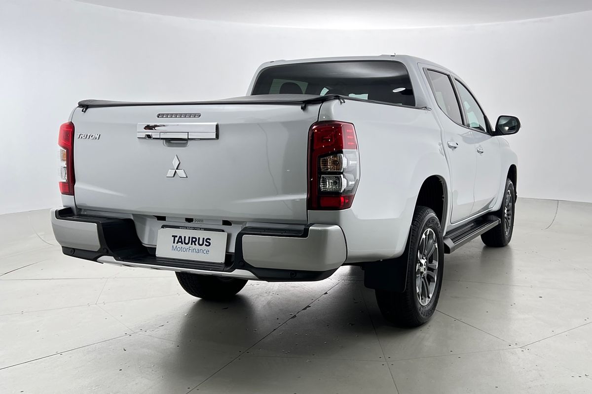 2023 Mitsubishi Triton GLS MR 4X4
