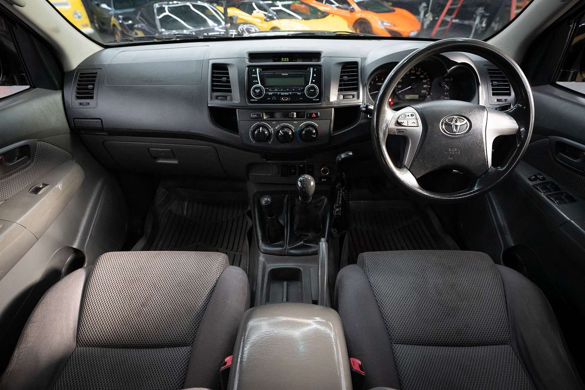 2013 Toyota Hilux SR KUN26R 4X4