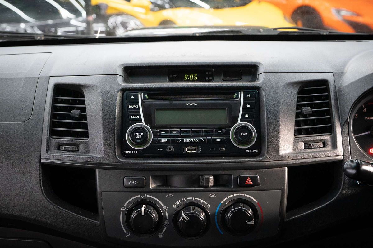 2013 Toyota Hilux SR KUN26R 4X4