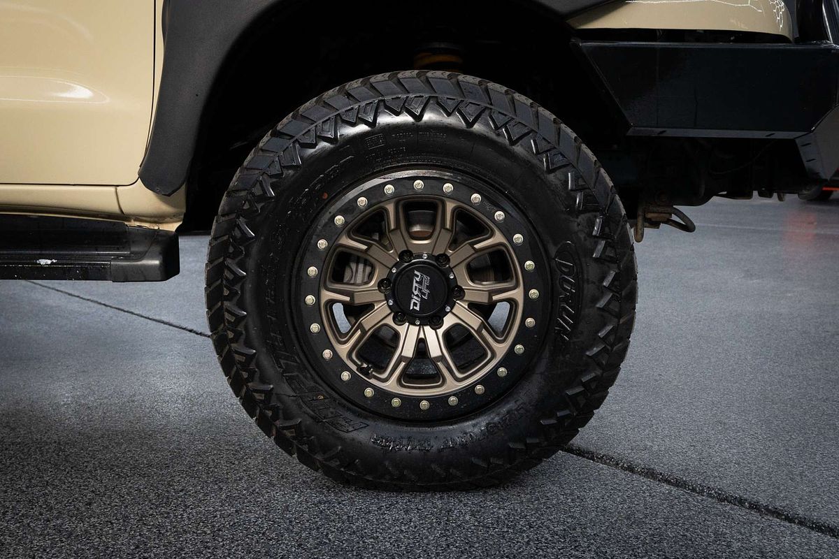 2013 Toyota Hilux SR KUN26R 4X4