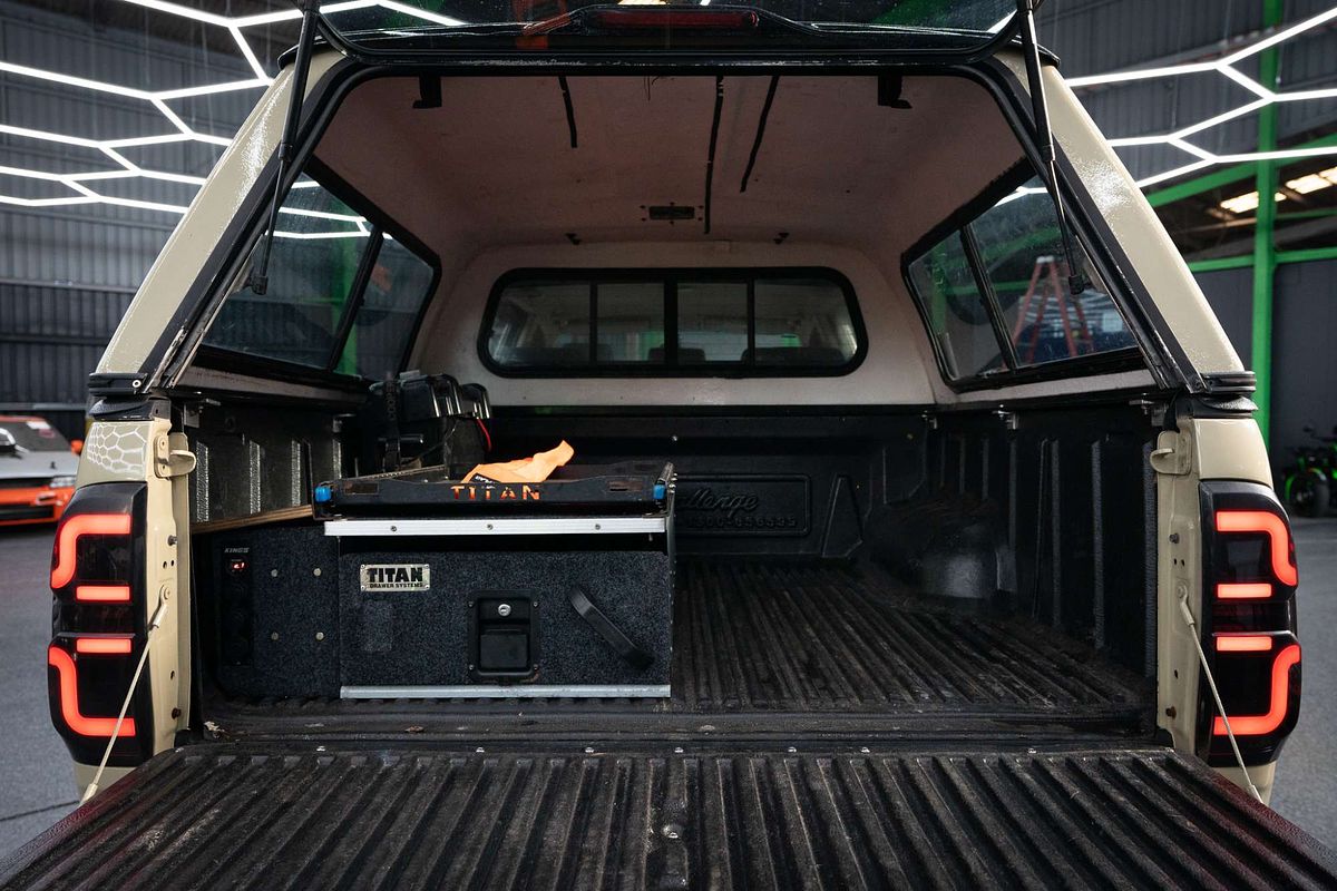 2013 Toyota Hilux SR KUN26R 4X4