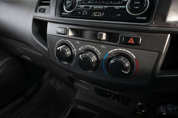 2013 Toyota Hilux SR KUN26R 4X4