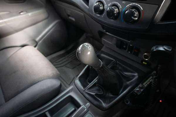 2013 Toyota Hilux SR KUN26R 4X4