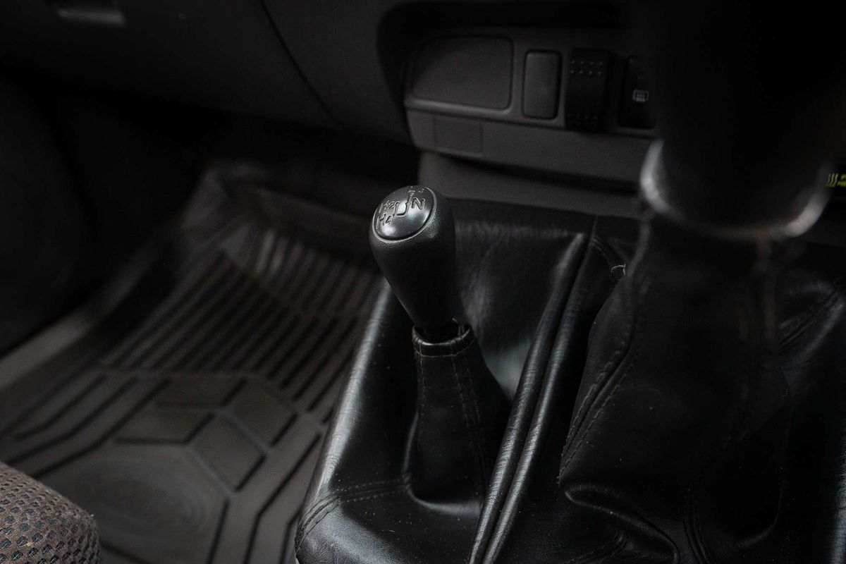 2013 Toyota Hilux SR KUN26R 4X4
