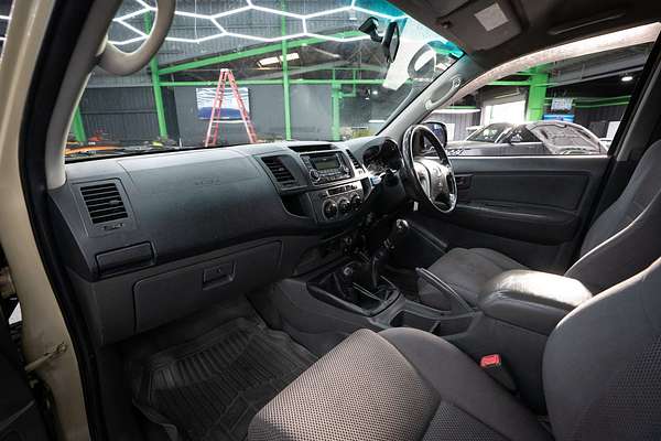 2013 Toyota Hilux SR KUN26R 4X4