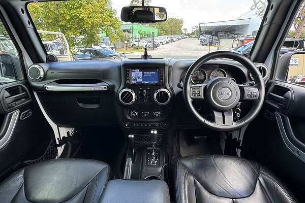 2013 Jeep Wrangler Overland (4x4) JK MY13